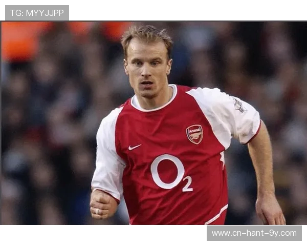 丹尼斯·博格坎普：足坛艺术家与阿森纳传奇的辉煌历程